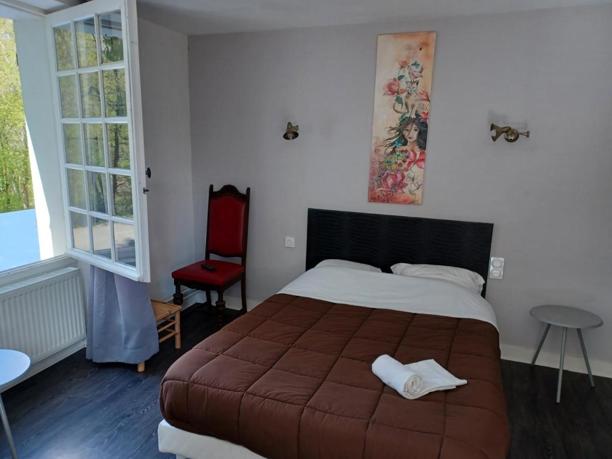 L'Auberge de la Forêt Mervent Exterior foto