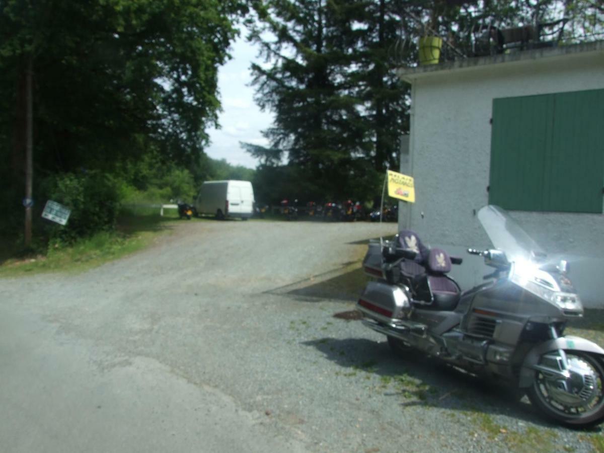 L'Auberge de la Forêt Mervent Exterior foto